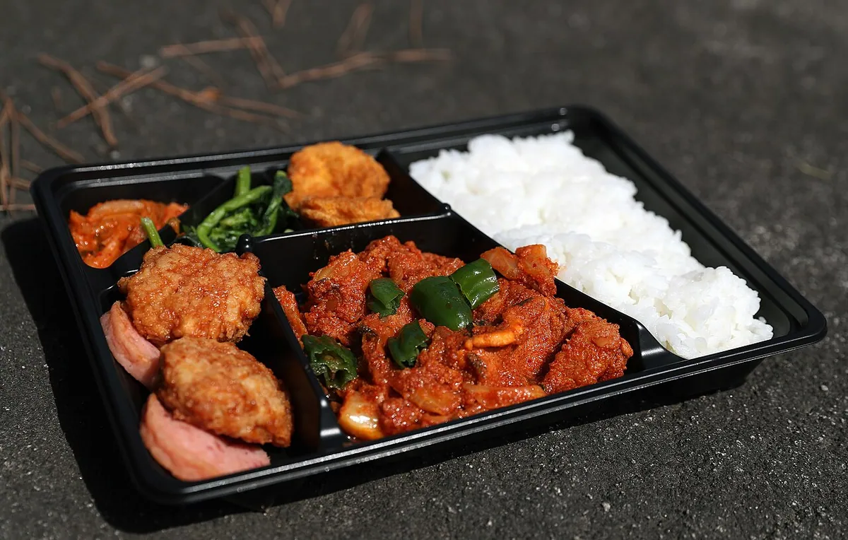 Convenience Store LunchBox 02 (33427965152)